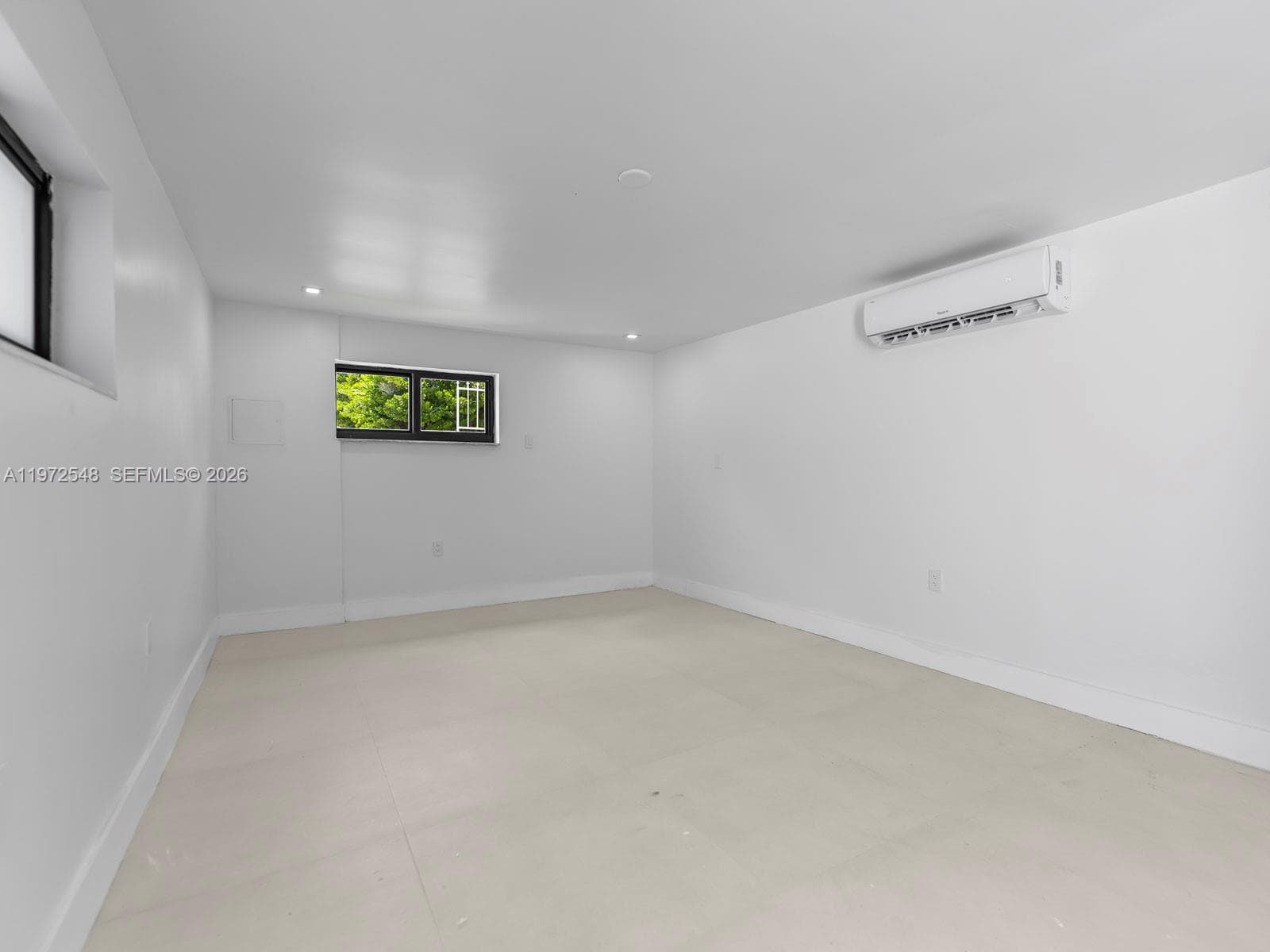 1221 Biarritz Dr, Miami Beach FL 33141 — 41