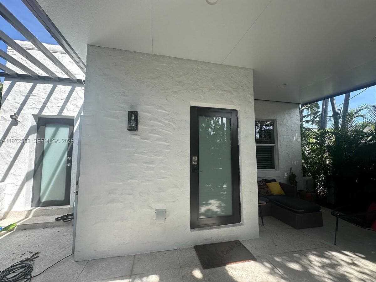5648 SW 5th Ter, Miami FL 33134 — 17