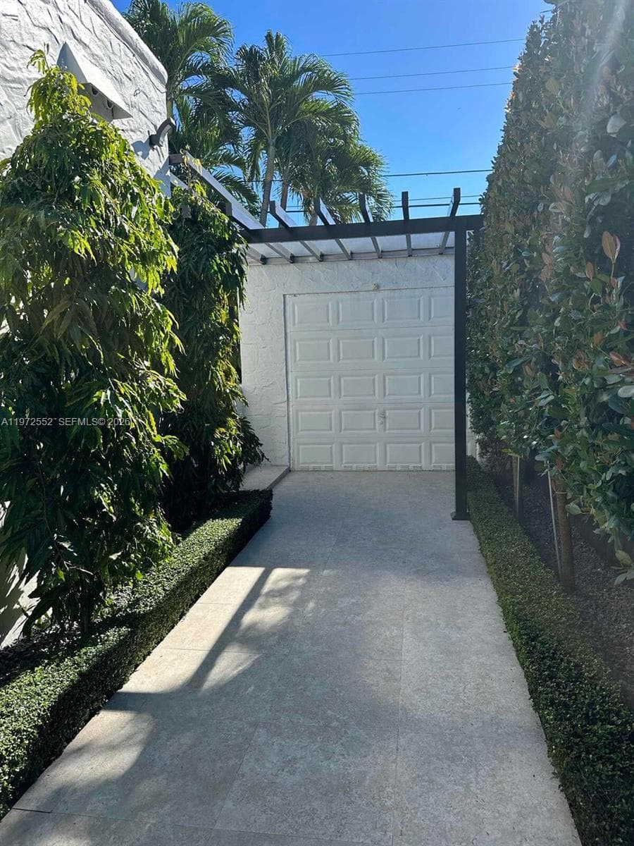 5648 SW 5th Ter, Miami FL 33134 — 18