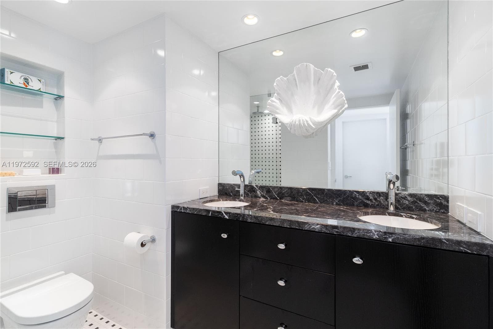 555 NE 15th St # 20A, Miami FL 33132 — 19