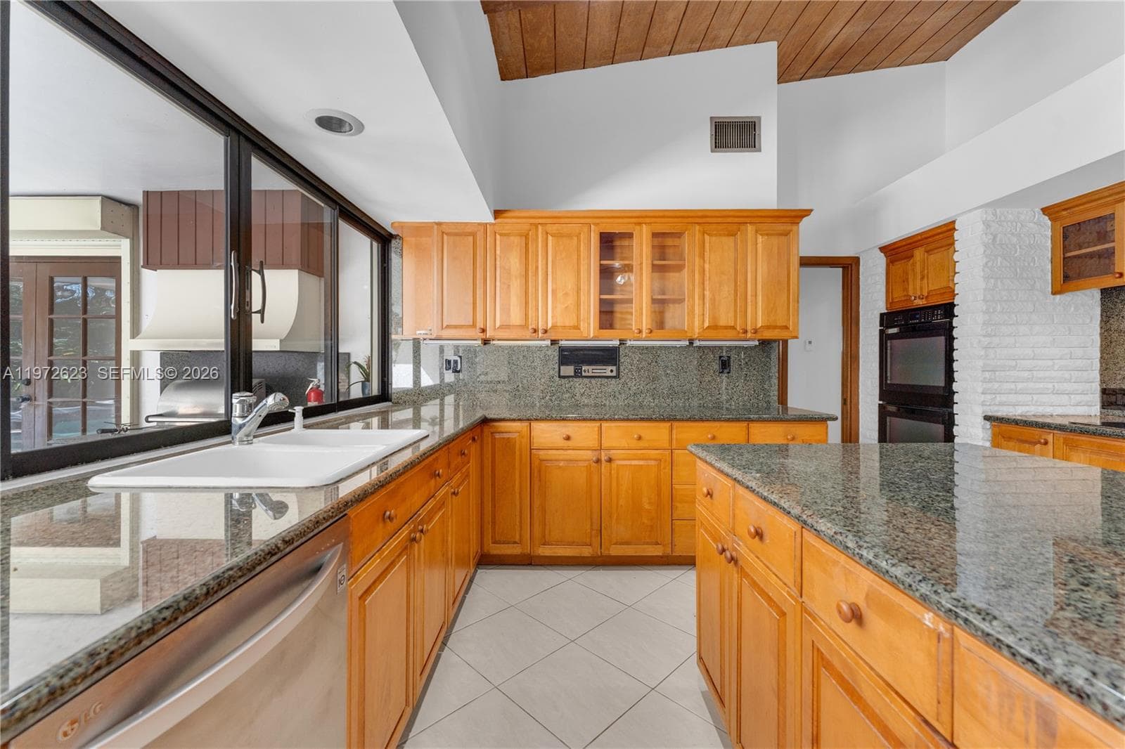 15305 SW 74th Ct, Palmetto Bay FL 33157 — 26