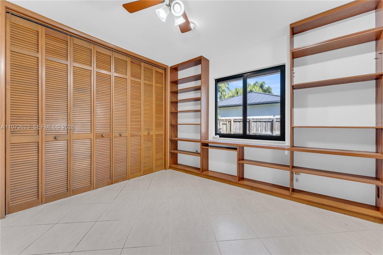15305 SW 74th Ct, Palmetto Bay FL 33157 — 36