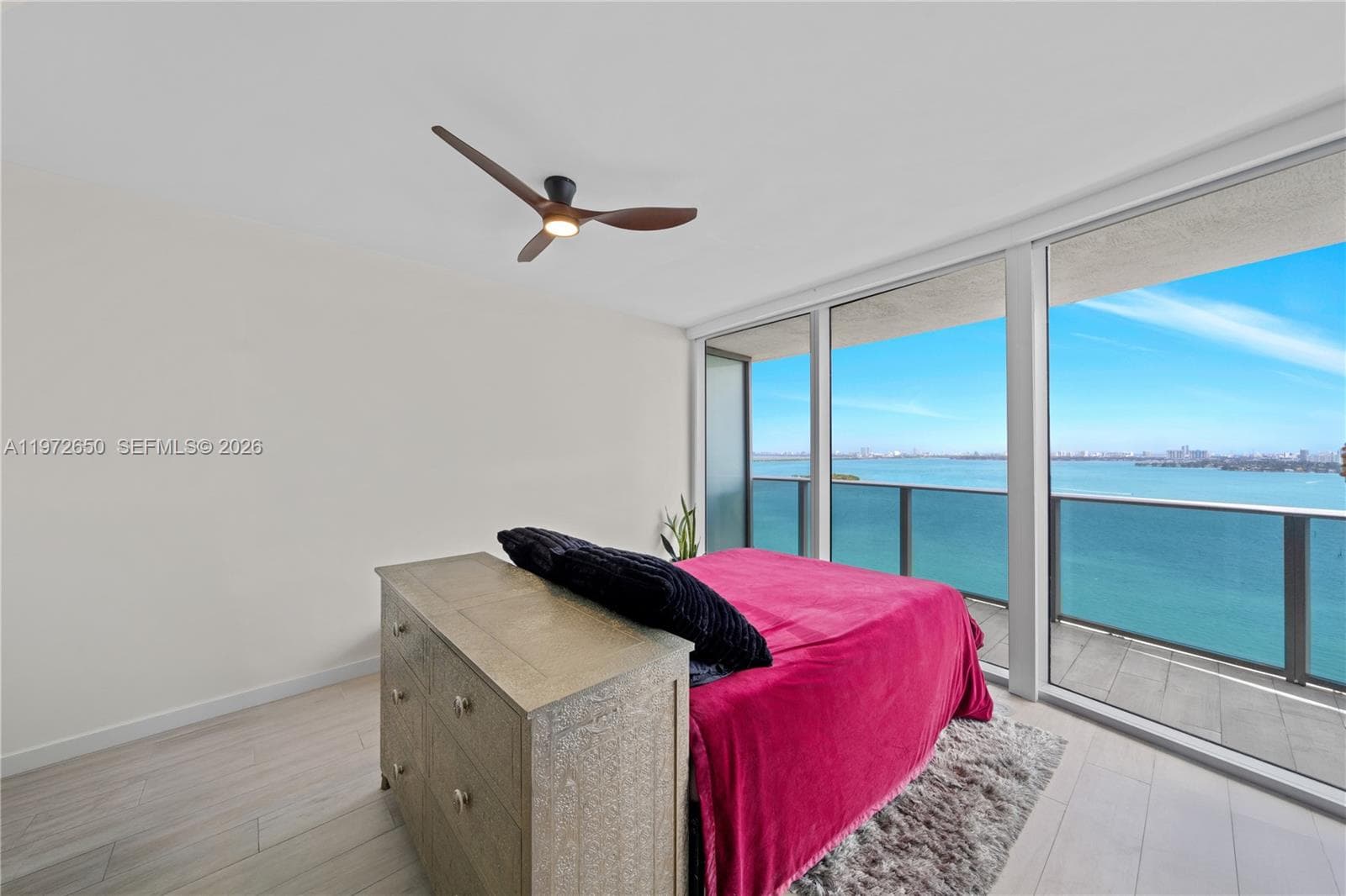 488 NE 18th St # 2112, Miami FL 33132 — 18
