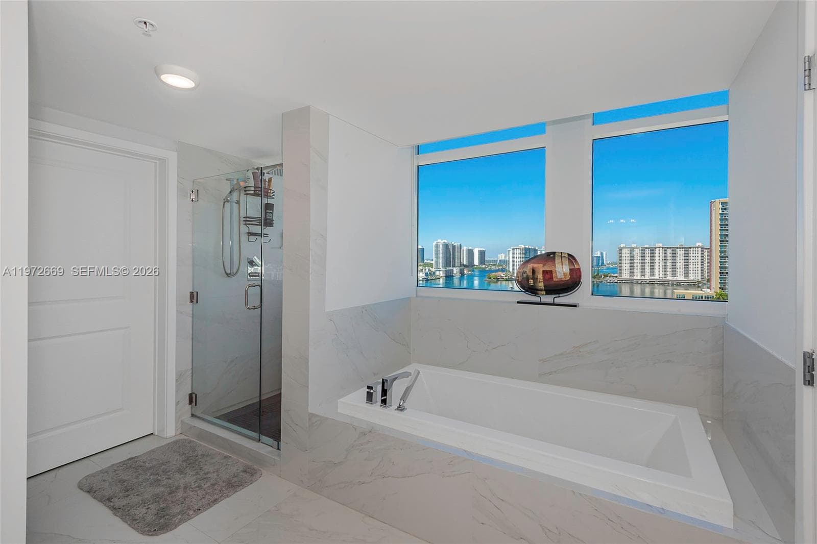400 Sunny Isles Blvd UNIT, Sunny Isles Beach FL 33160 — 27