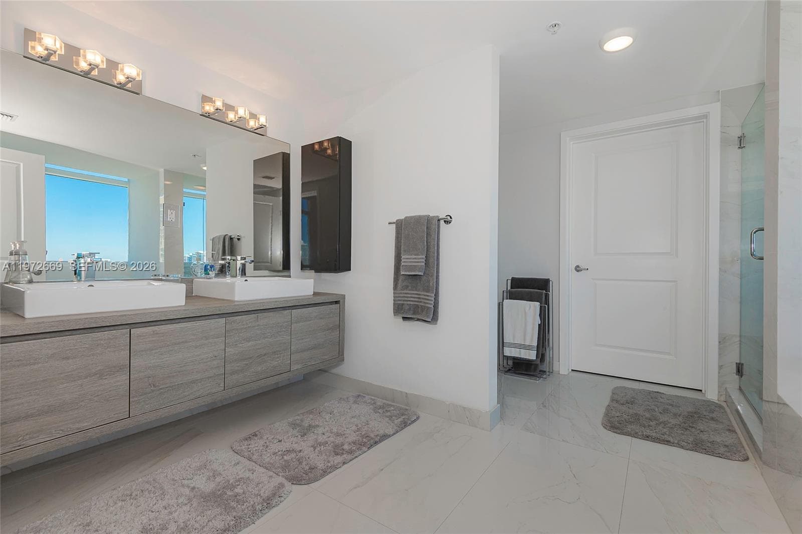 400 Sunny Isles Blvd UNIT, Sunny Isles Beach FL 33160 — 26
