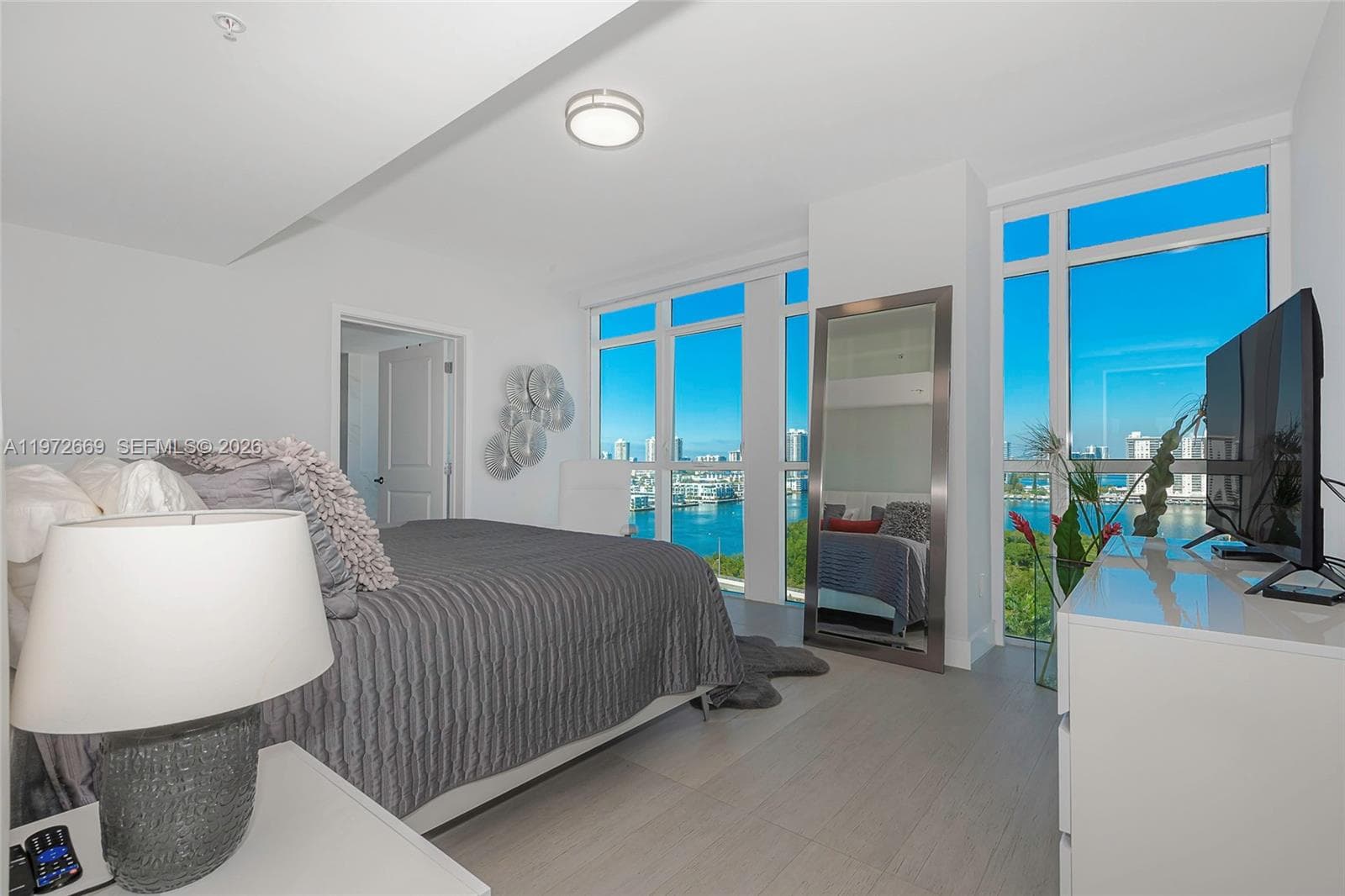 400 Sunny Isles Blvd UNIT, Sunny Isles Beach FL 33160 — 22