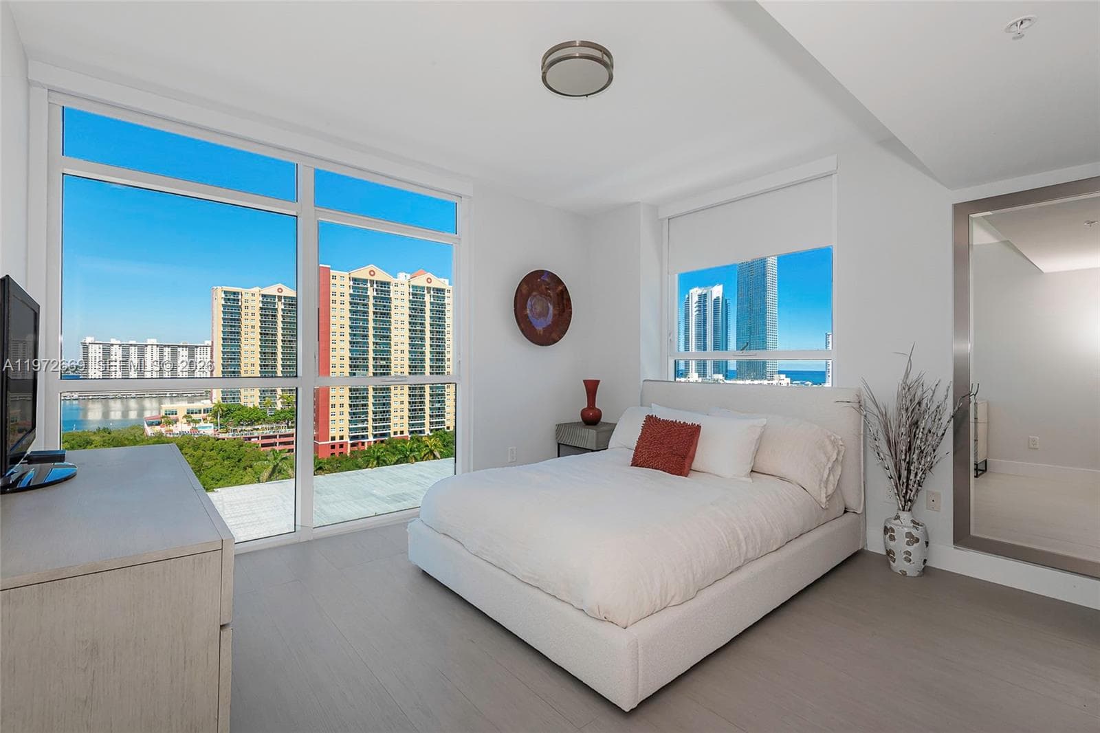 400 Sunny Isles Blvd UNIT, Sunny Isles Beach FL 33160 — 28