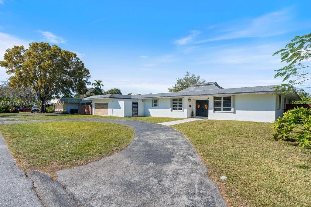 13780 SW 73rd Ct, Palmetto Bay FL 33158 — 2
