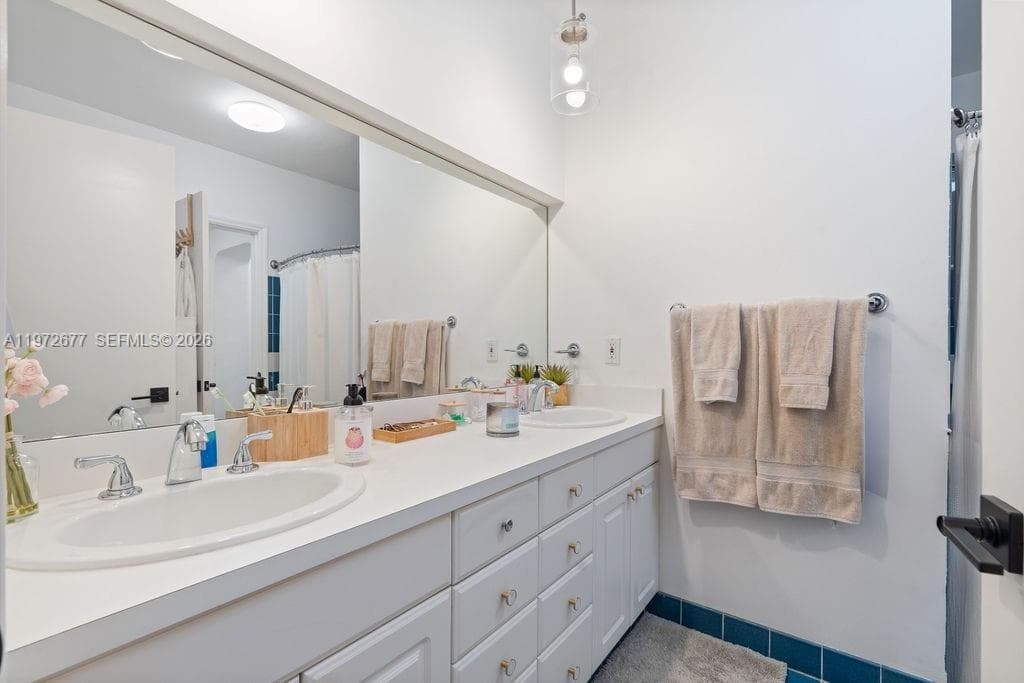 13780 SW 73rd Ct, Palmetto Bay FL 33158 — 40