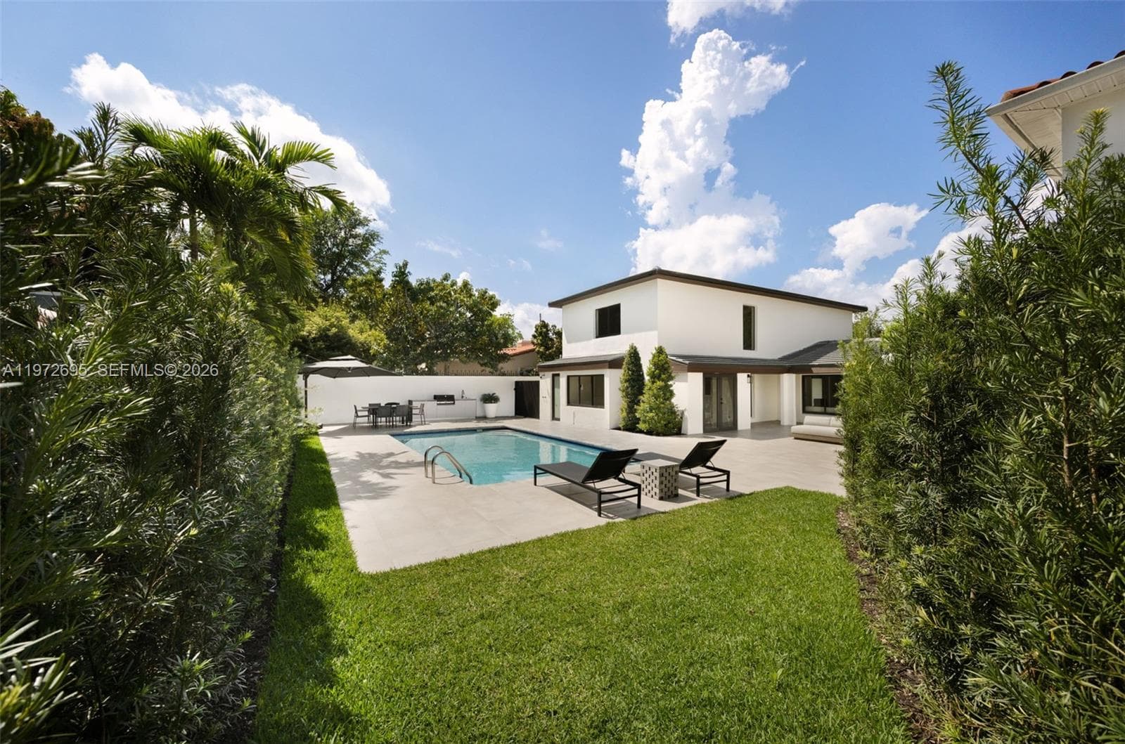 2805 SW 4th Ave, Miami FL 33129 — 33