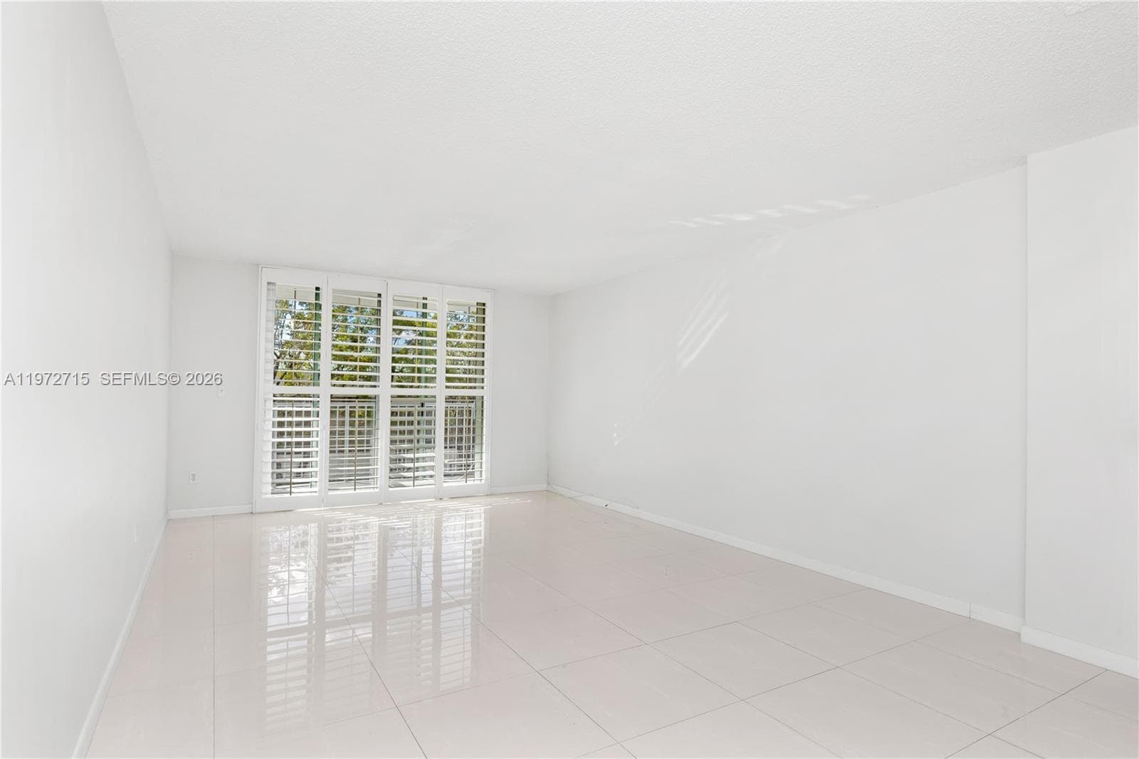 210 Sea View Dr # 207, Key Biscayne FL 33149 — 6