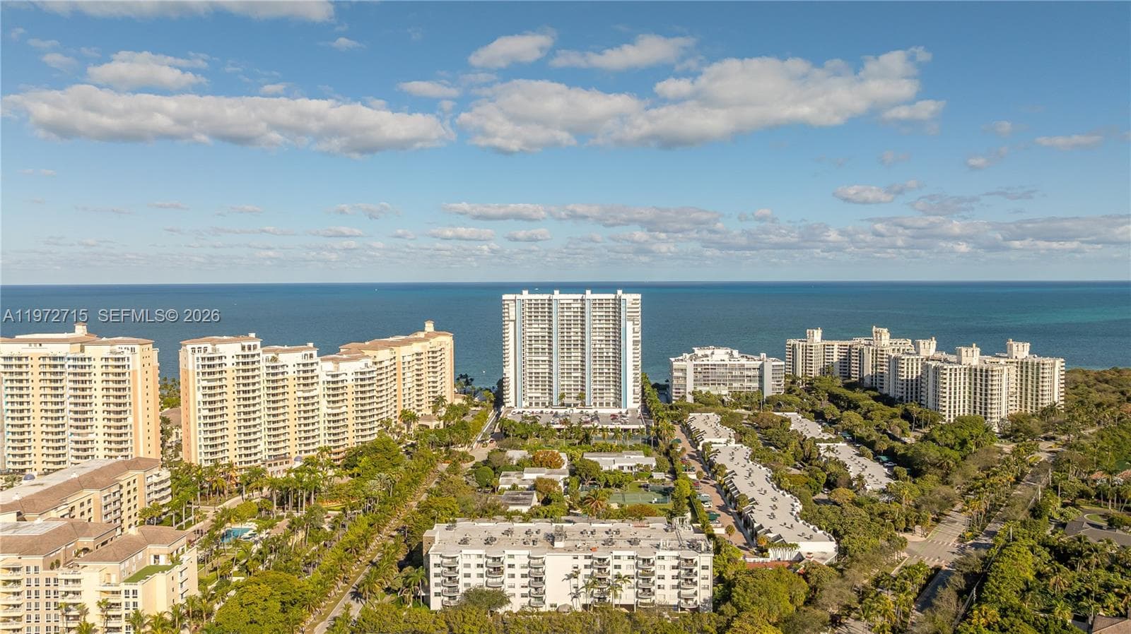 210 Sea View Dr # 207, Key Biscayne FL 33149 — 33