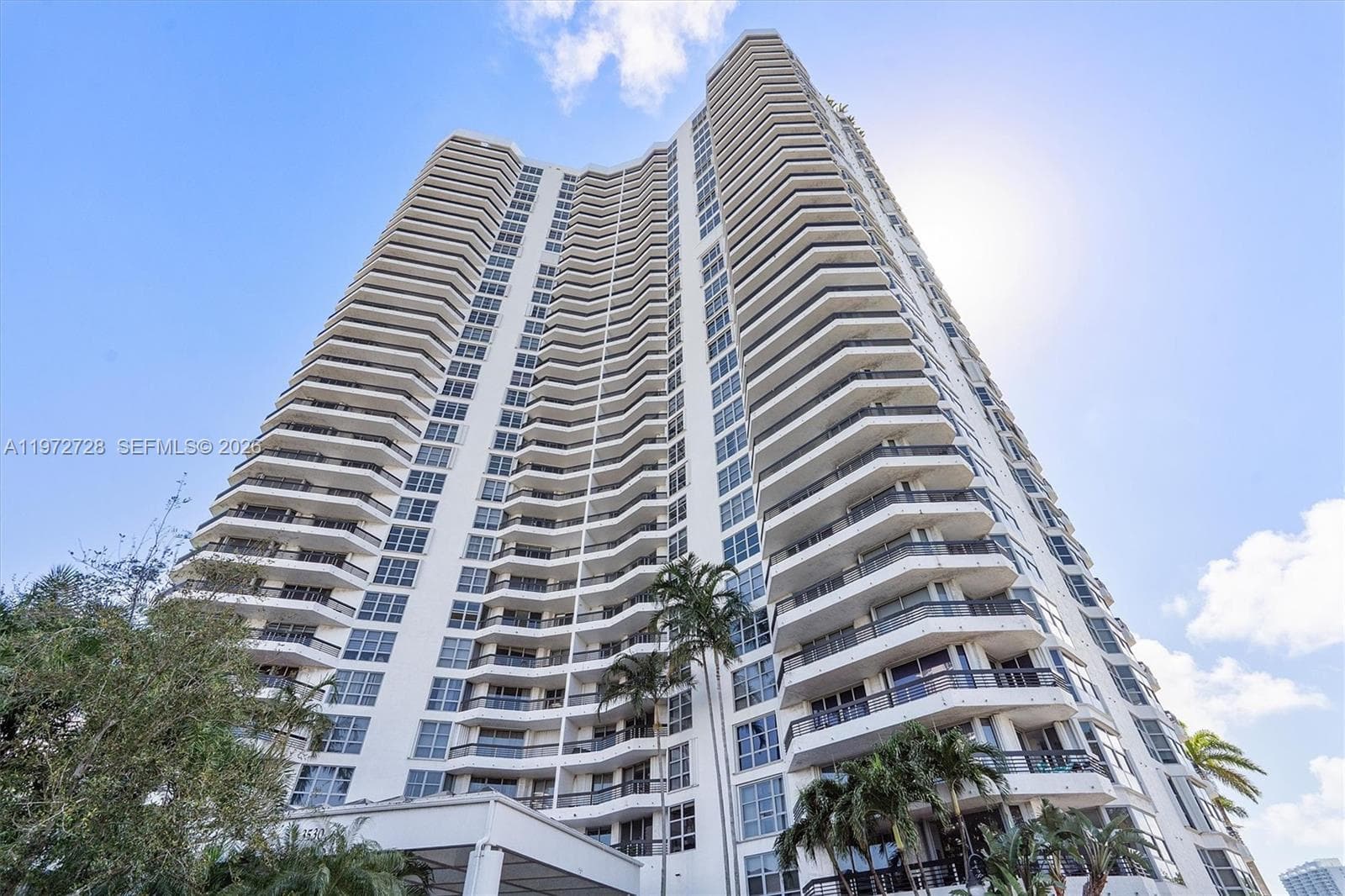 3530 Mystic Pointe Dr # 2907, Aventura FL 33180 — 53