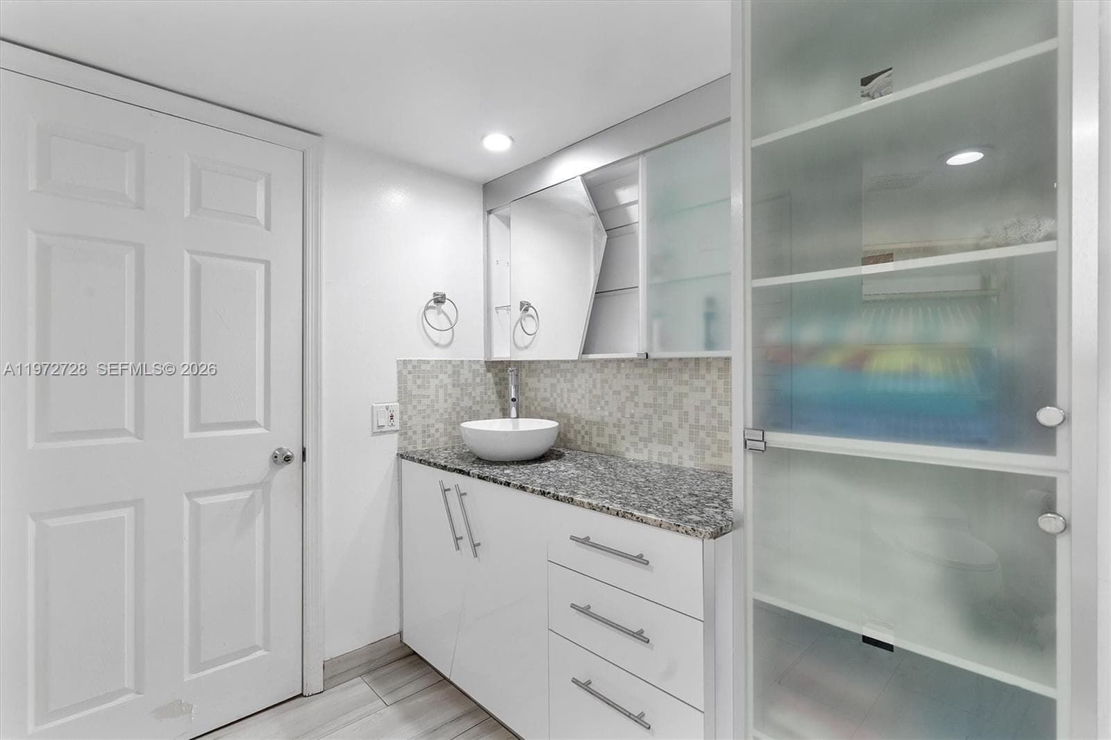 3530 Mystic Pointe Dr # 2907, Aventura FL 33180 — 33