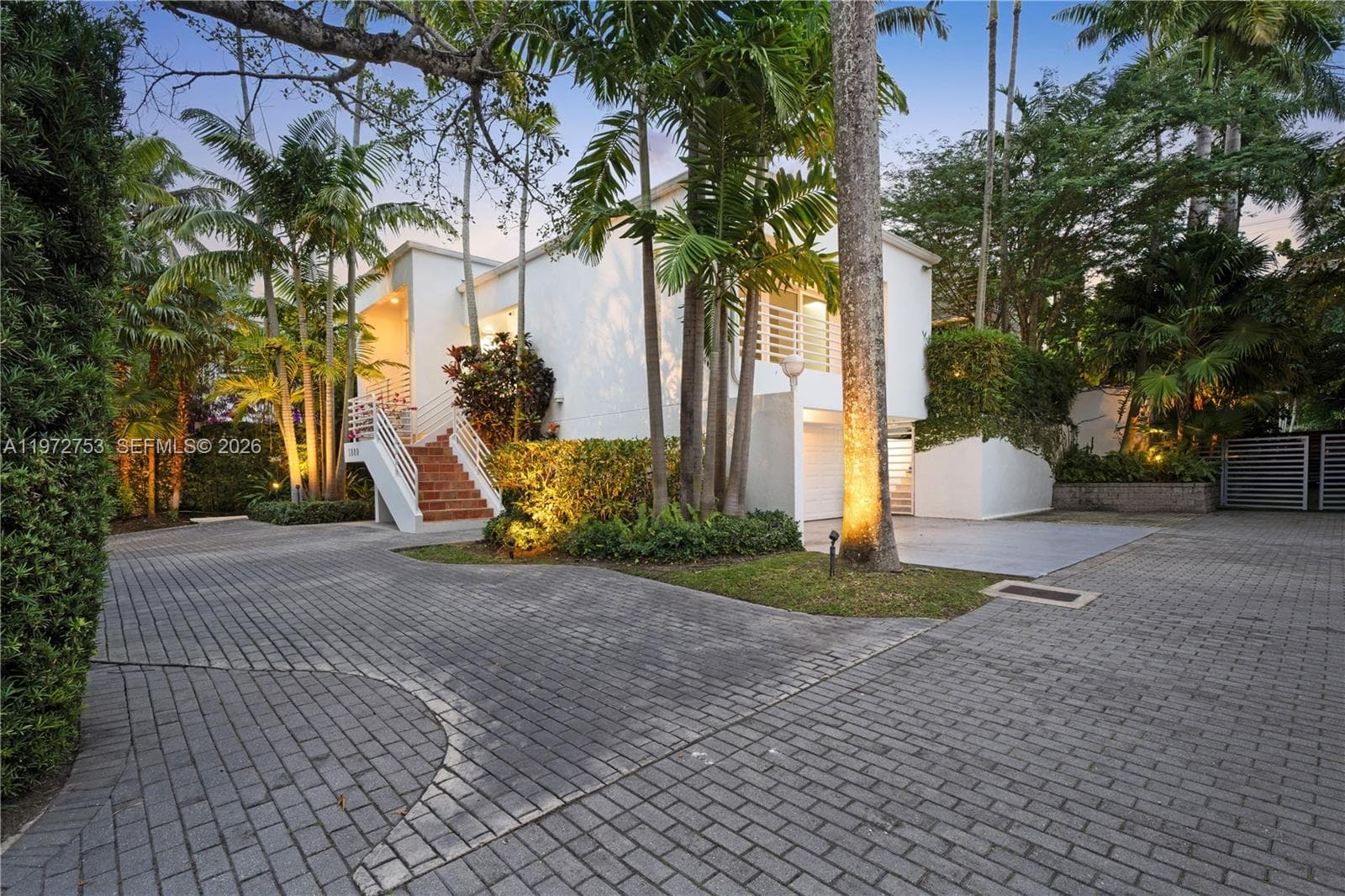 1880 S Bayshore Dr, Miami FL 33133 — 12