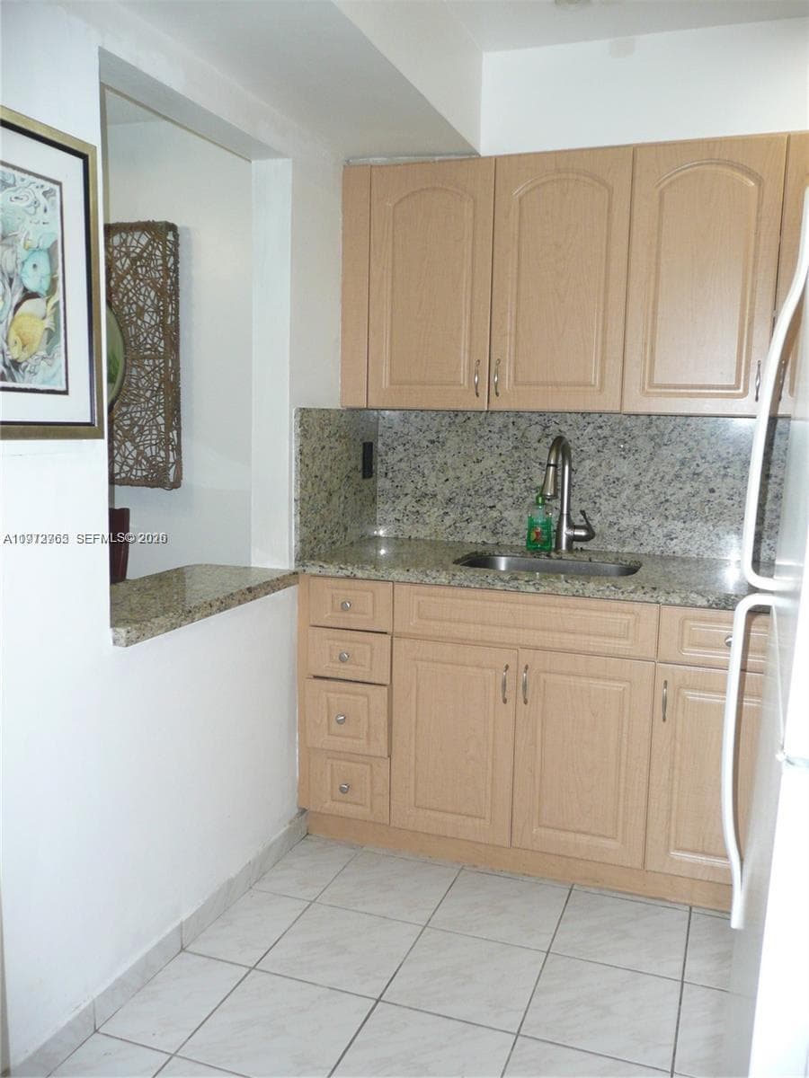 Avila Condo, Sunny Isles Beach, FL — 2