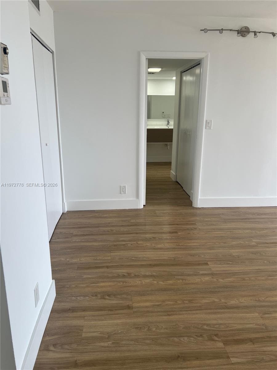 Coronado Condo- Tower Ii, Aventura, FL — 7
