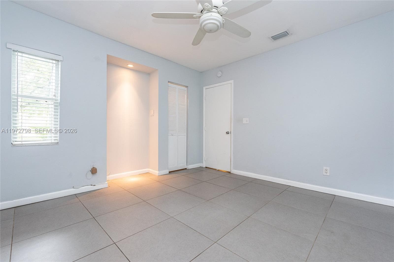 330 NE 86 St, El Portal FL 33138 — 12