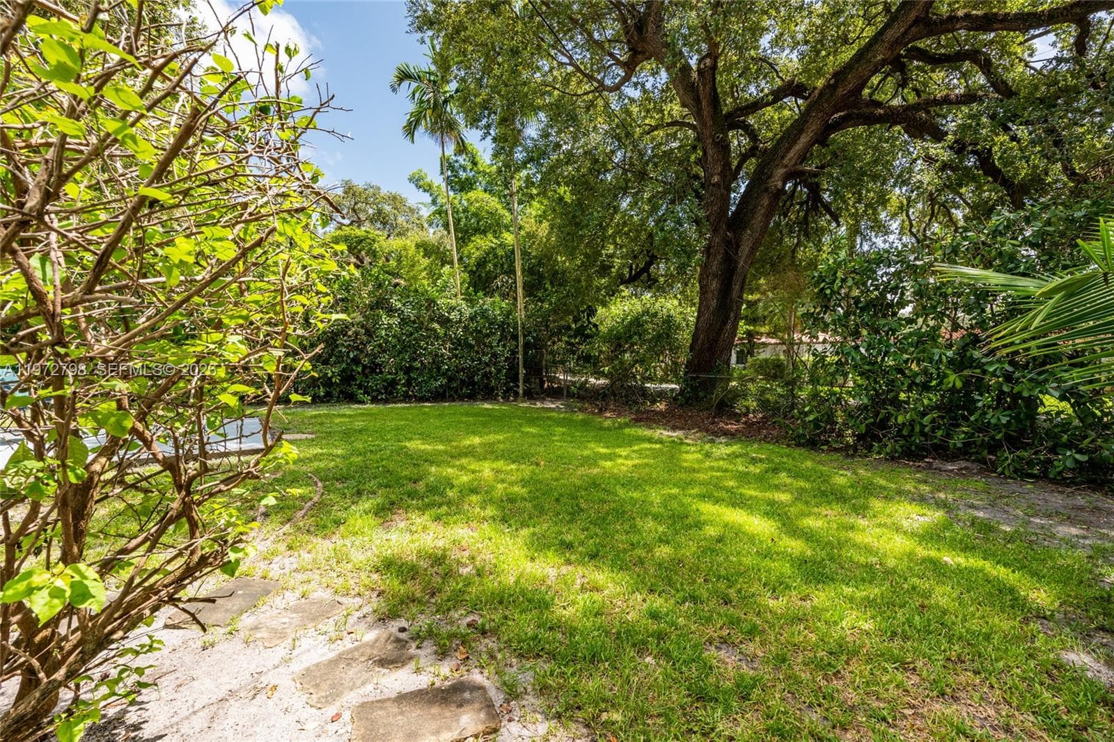 330 NE 86 St, El Portal FL 33138 — 7