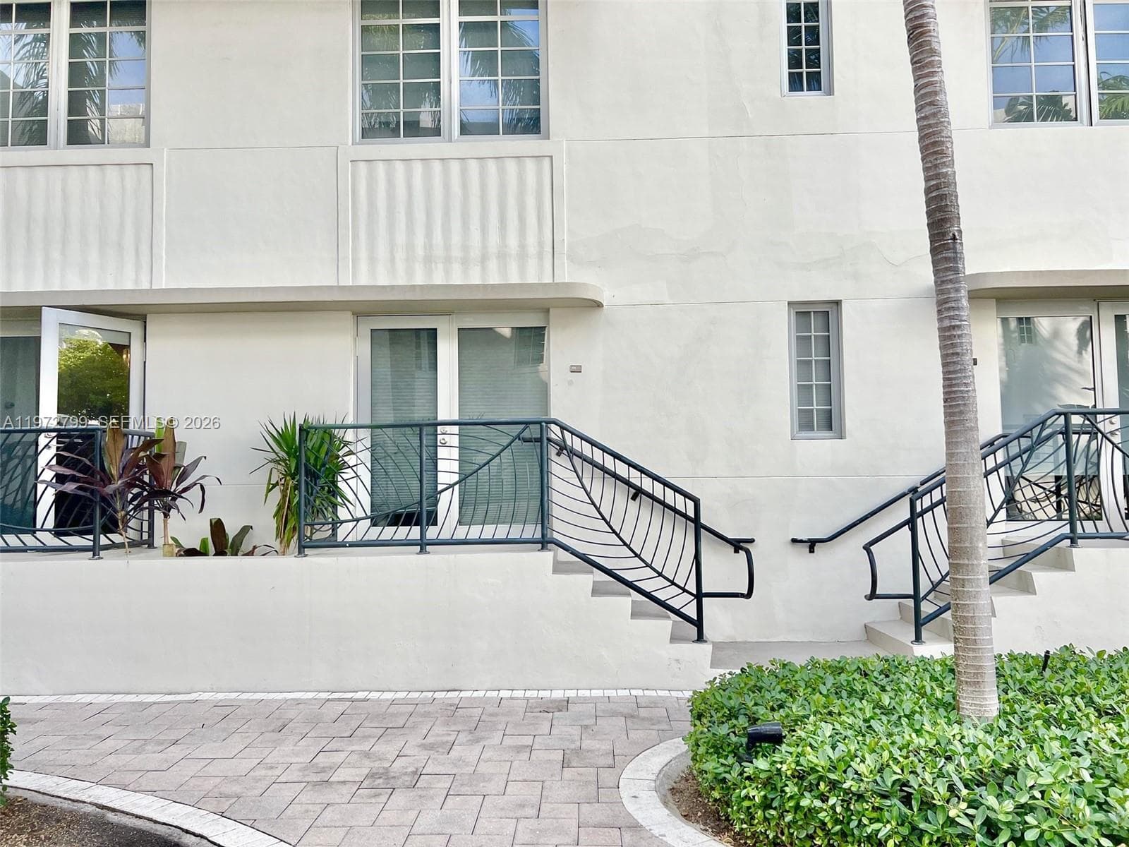 435 21st St # 102, Miami Beach FL 33139 — 9
