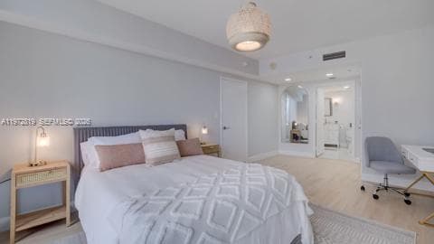 1750 N Bayshore Dr # 1712, Miami FL 33132 — 13