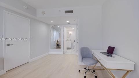 1750 N Bayshore Dr # 1712, Miami FL 33132 — 14