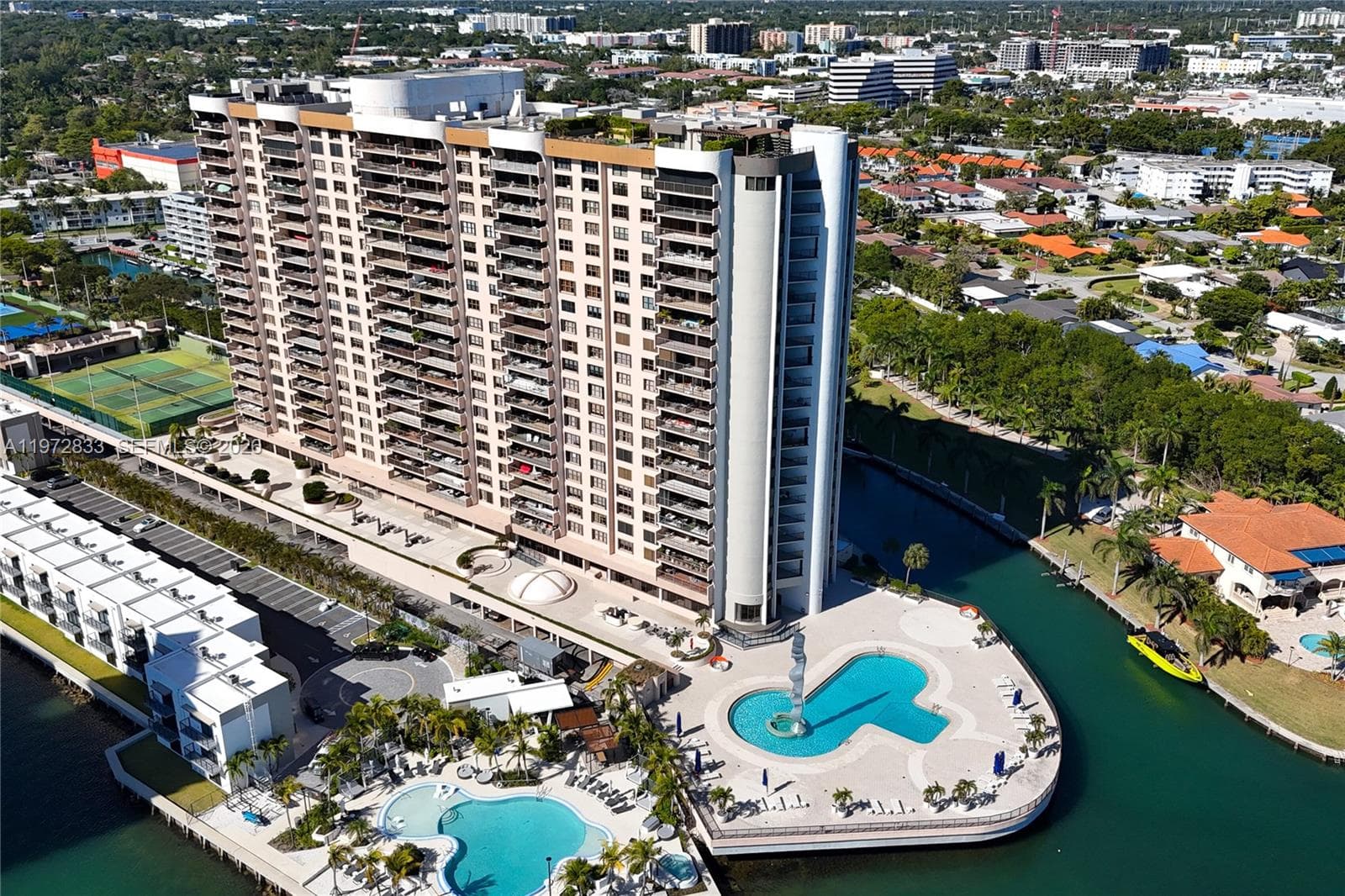 1800 NE 114th St # 711, Miami FL 33181 — 38