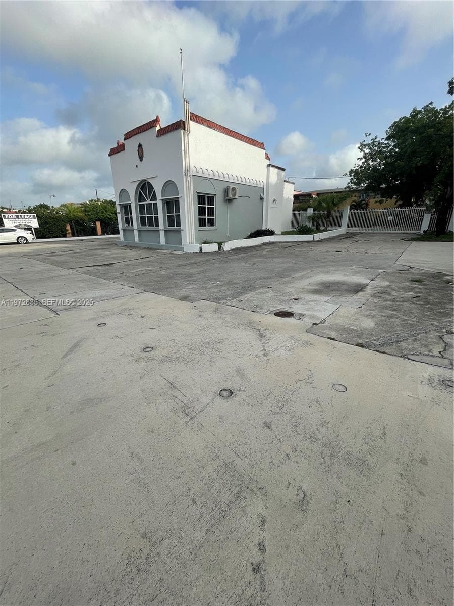 1505 W Flagler St, Miami FL 33135 — 6