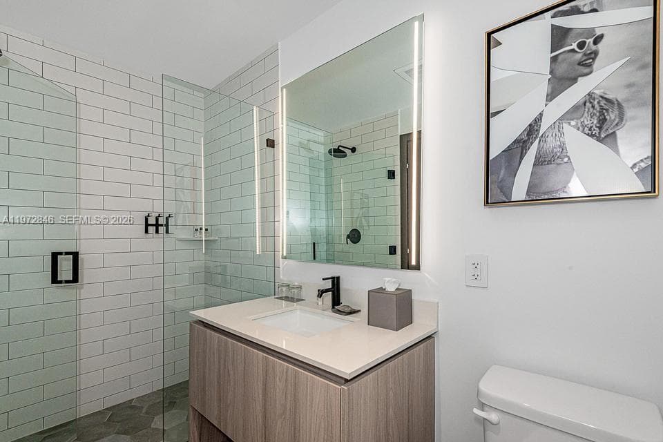 398 NE 5th St # 2418, Miami FL 33132 — 26