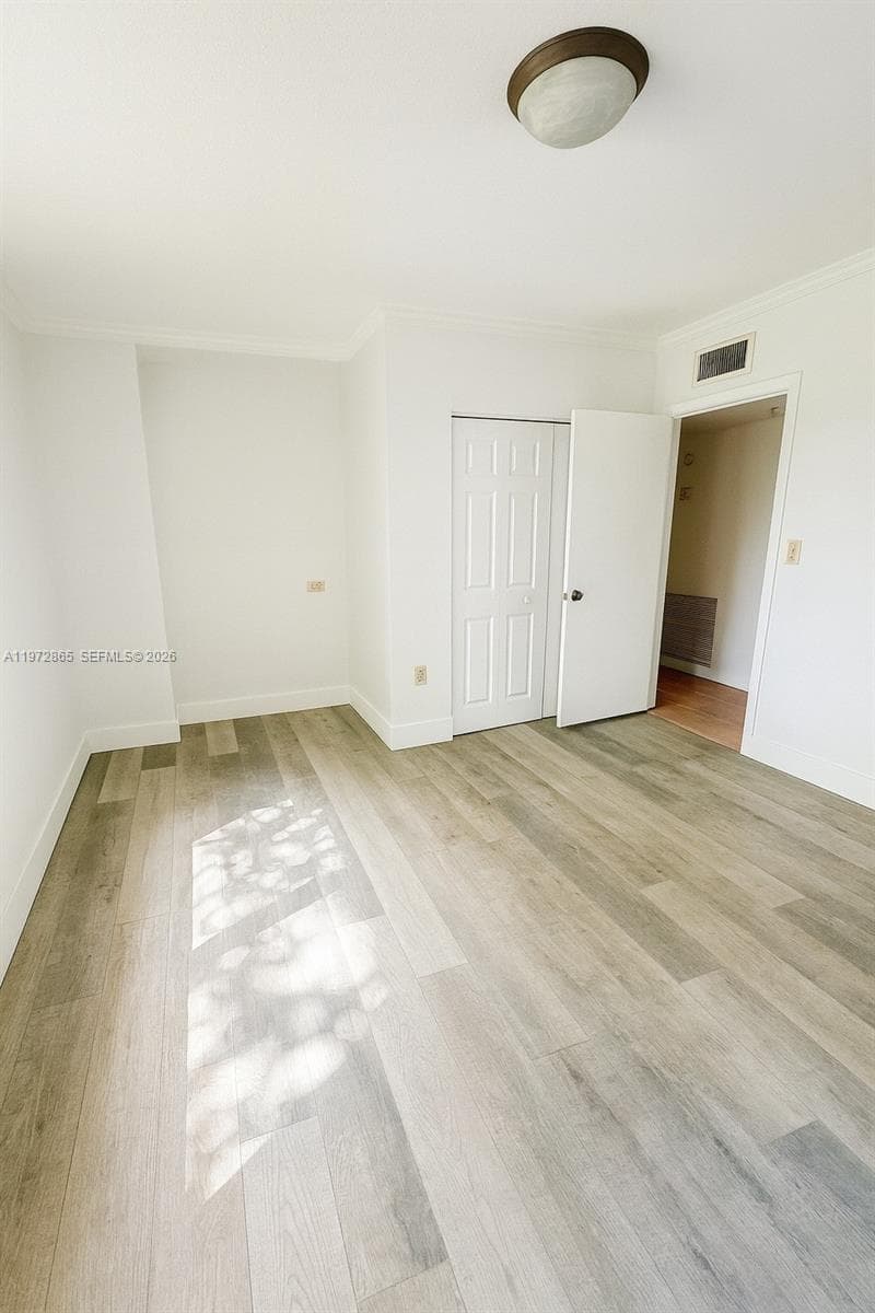 800 NE 199th St # 105D, Miami FL 33179 — 8