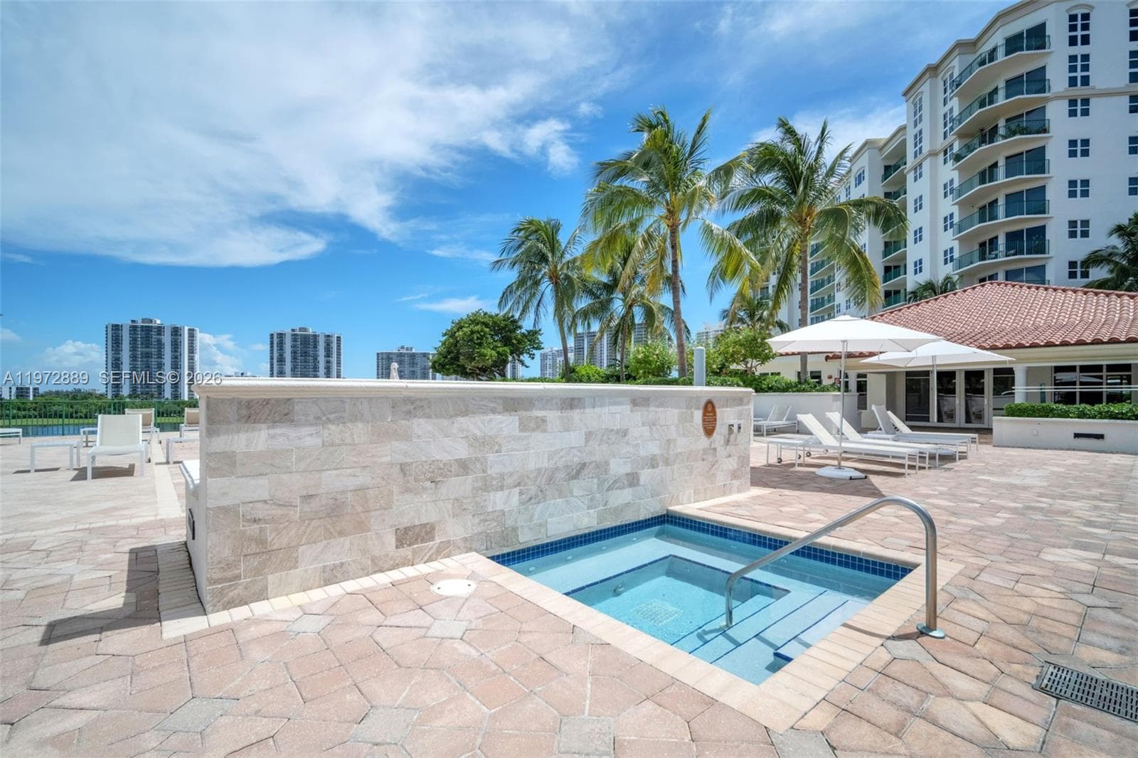 20000 E Country Club Dr # 714, Aventura FL 33180 — 28