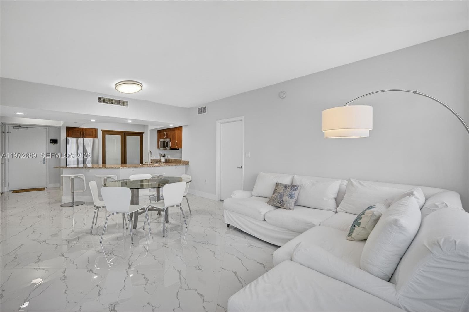 20000 E Country Club Dr # 714, Aventura FL 33180 — 5