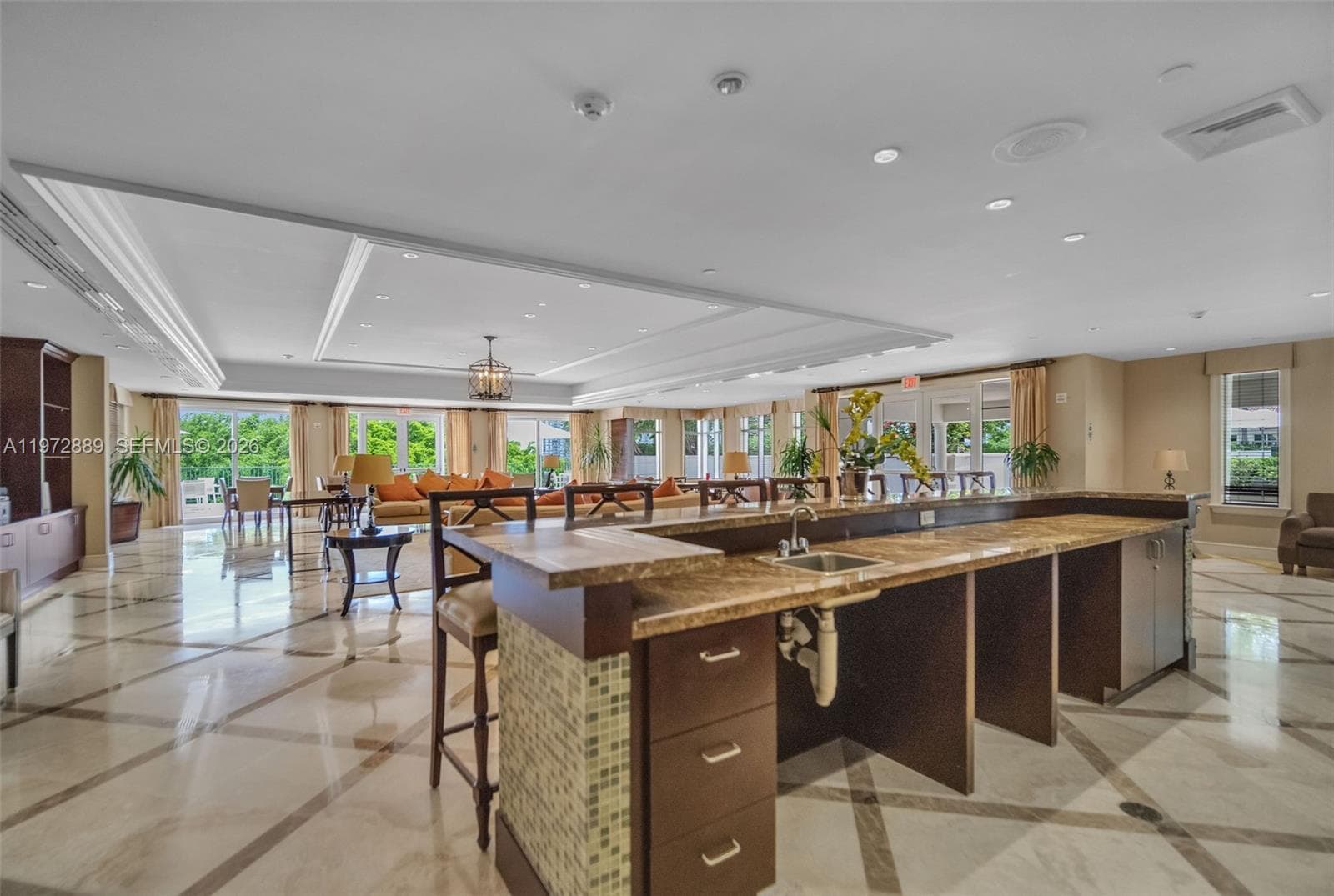 20000 E Country Club Dr # 714, Aventura FL 33180 — 40