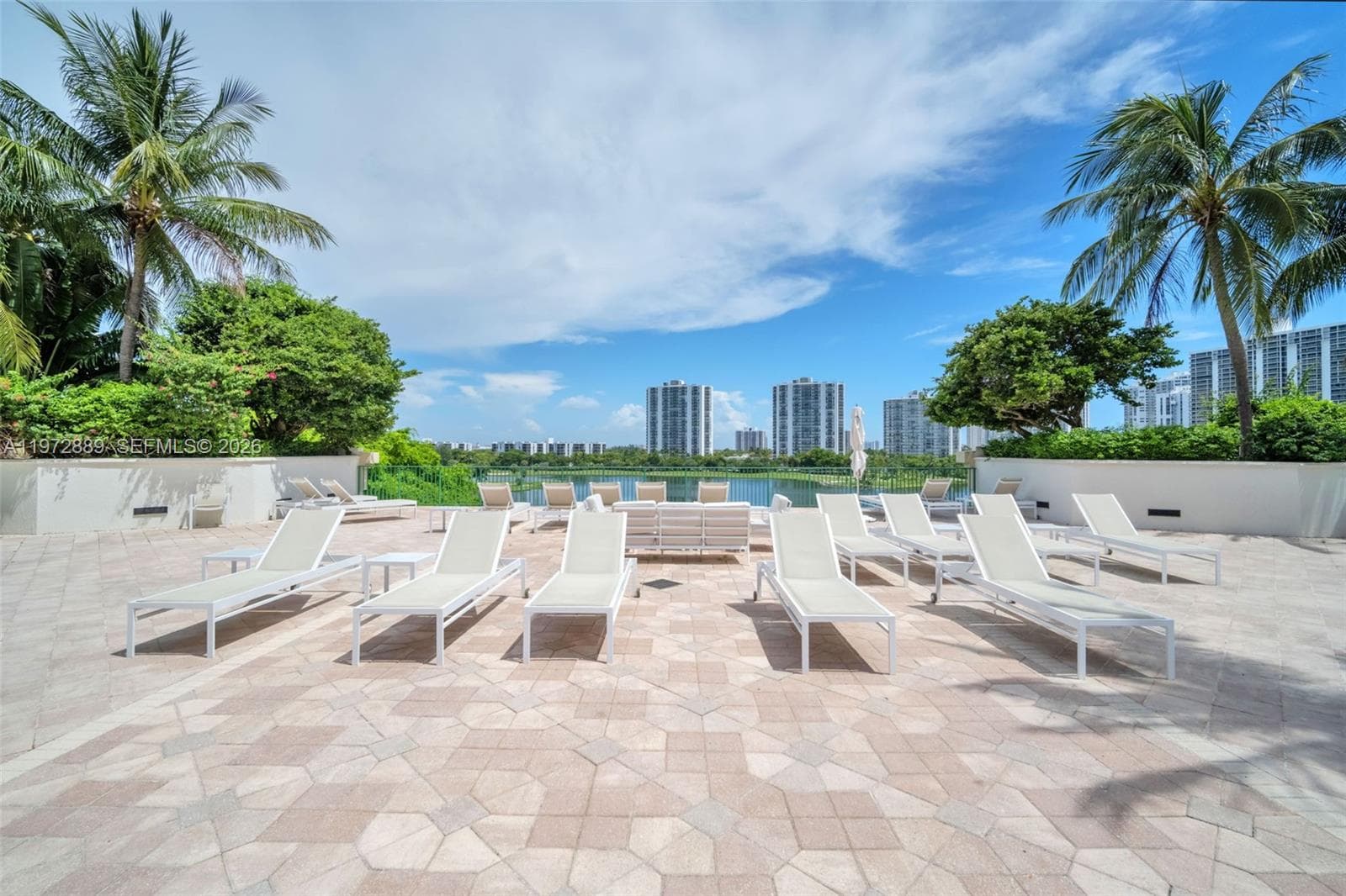 20000 E Country Club Dr # 714, Aventura FL 33180 — 29