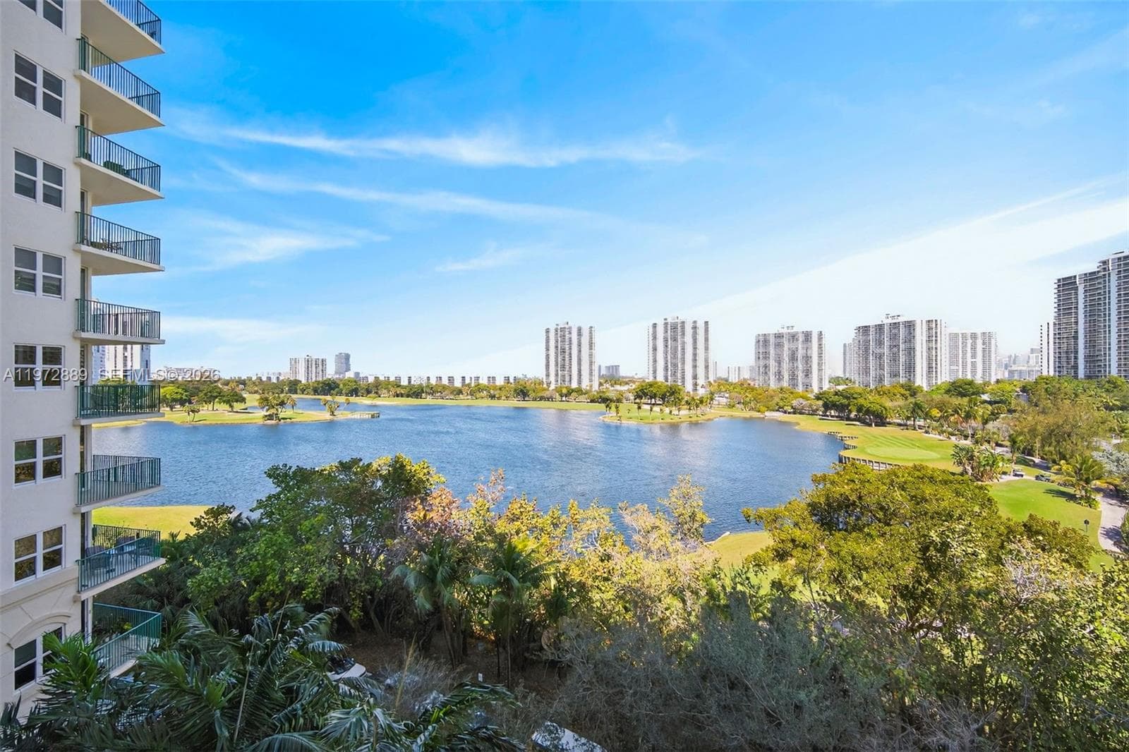 20000 E Country Club Dr # 714, Aventura FL 33180 — 25