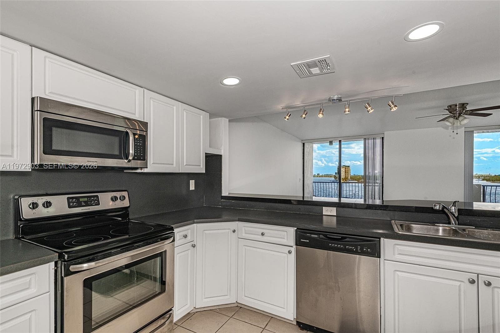 555 NE 15th St # 603, Miami FL 33132 — 13