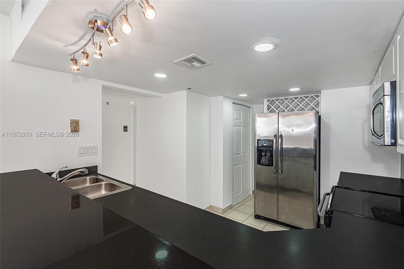 555 NE 15th St # 603, Miami FL 33132 — 9