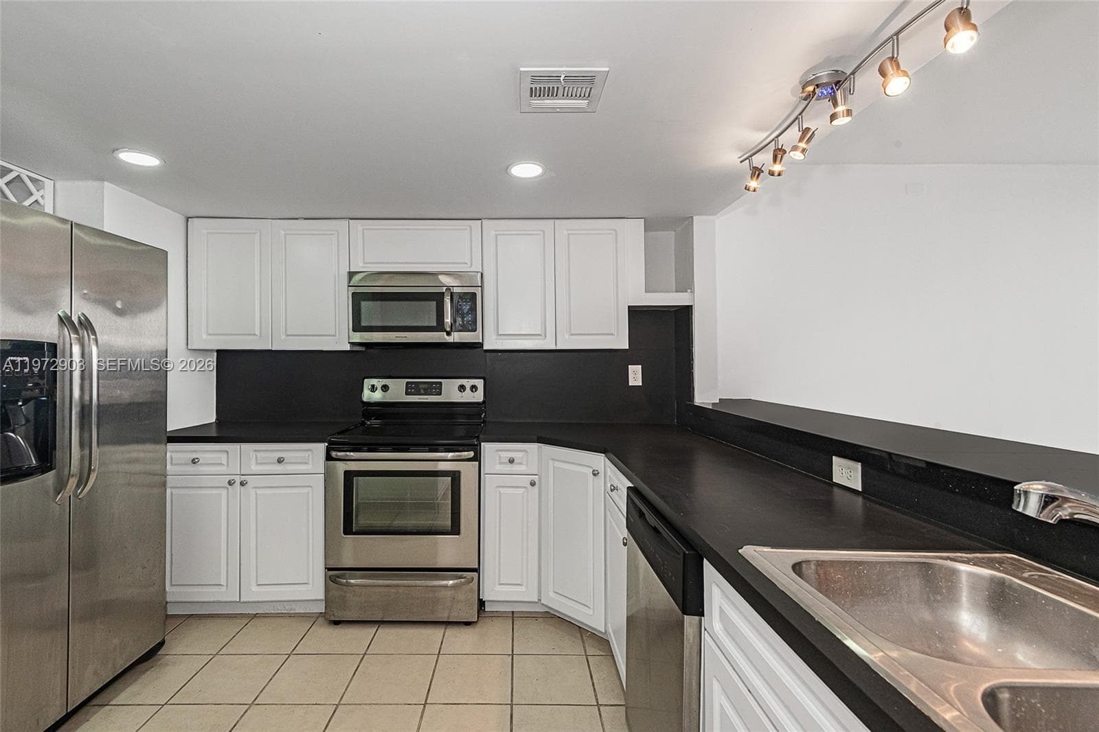 555 NE 15th St # 603, Miami FL 33132 — 10