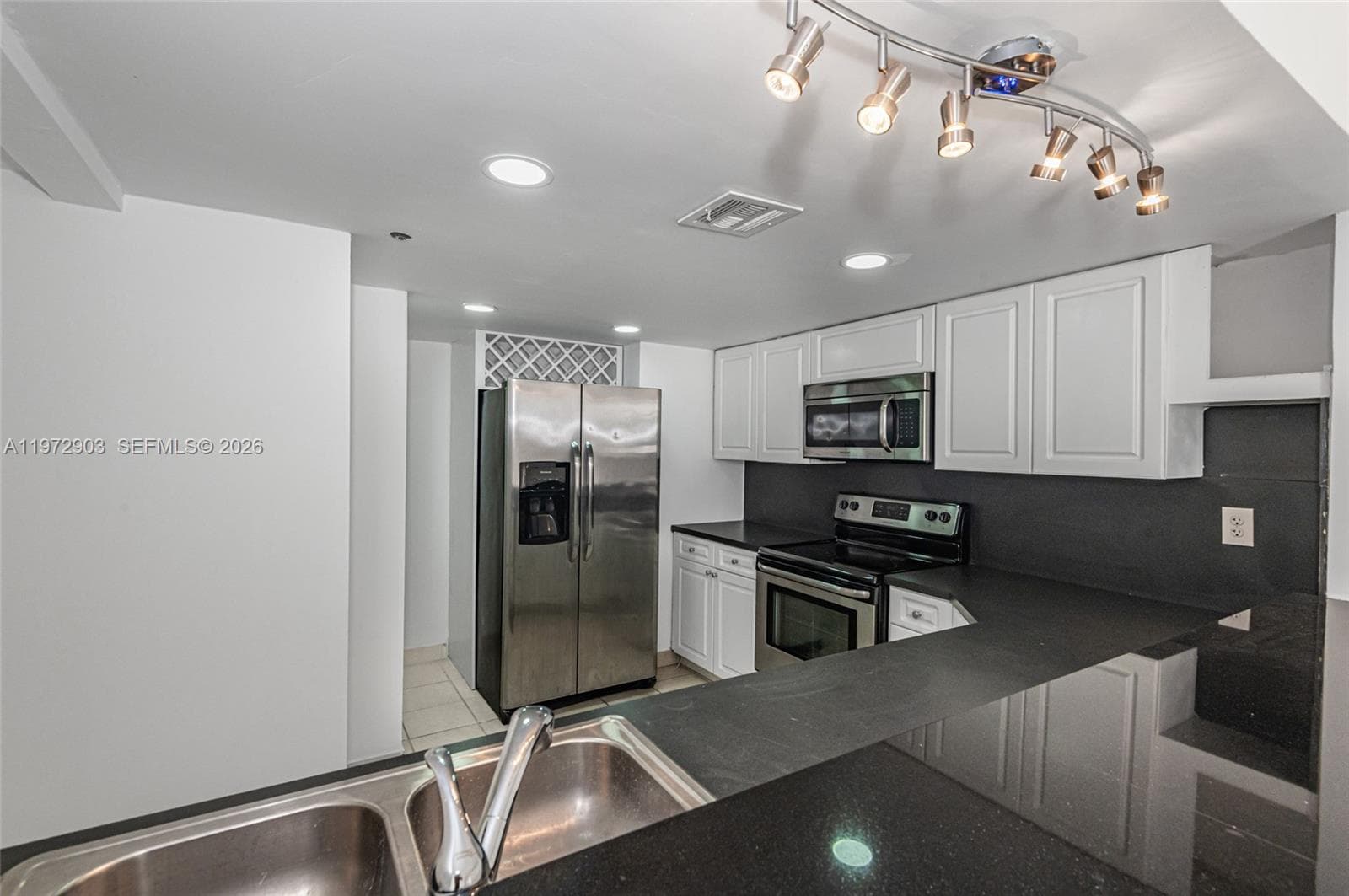 555 NE 15th St # 603, Miami FL 33132 — 8