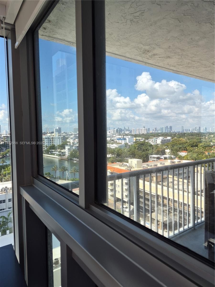 2655 Collins Ave # 1404, Miami Beach FL 33140 — 41