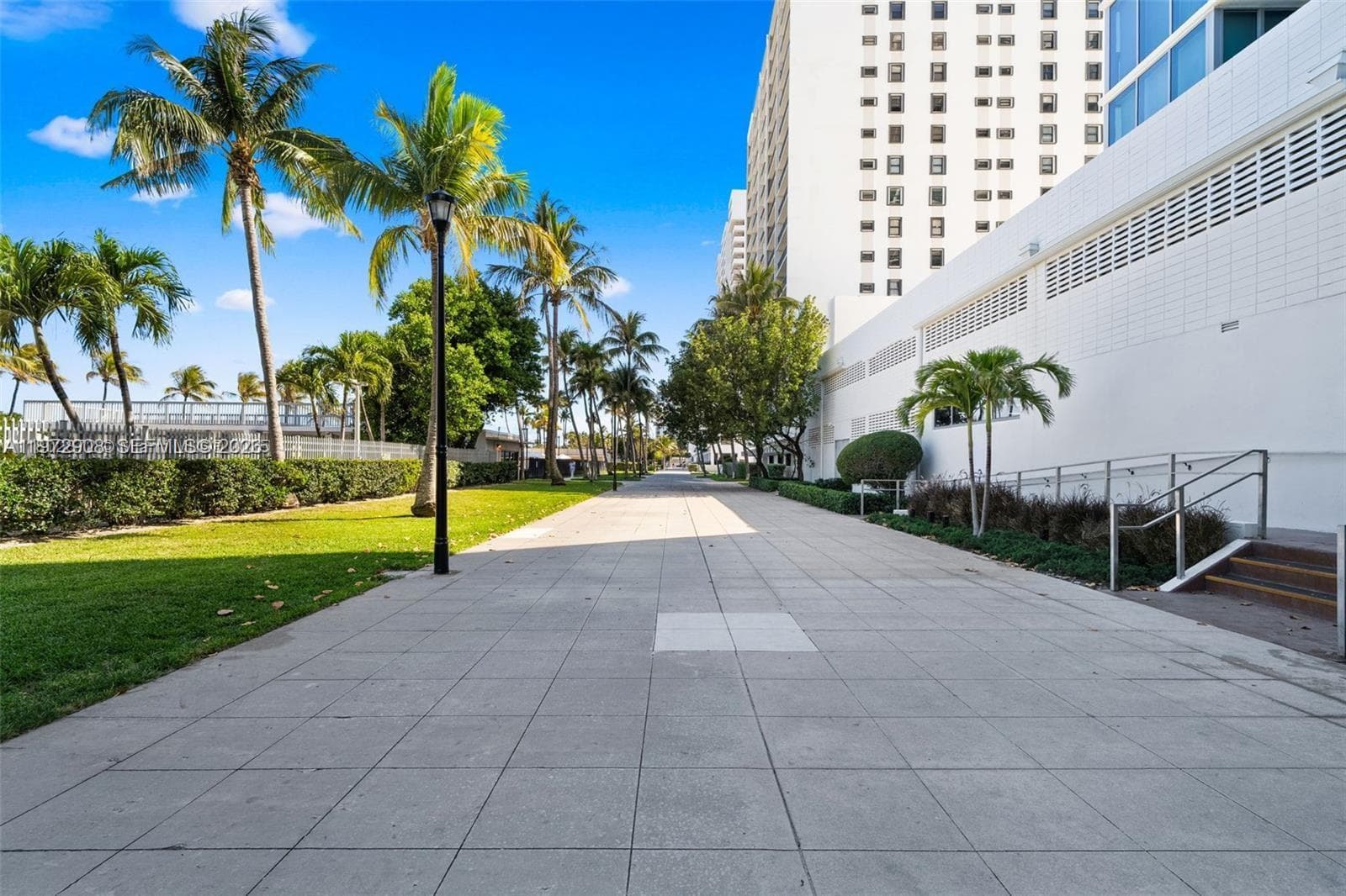 2655 Collins Ave # 1404, Miami Beach FL 33140 — 29