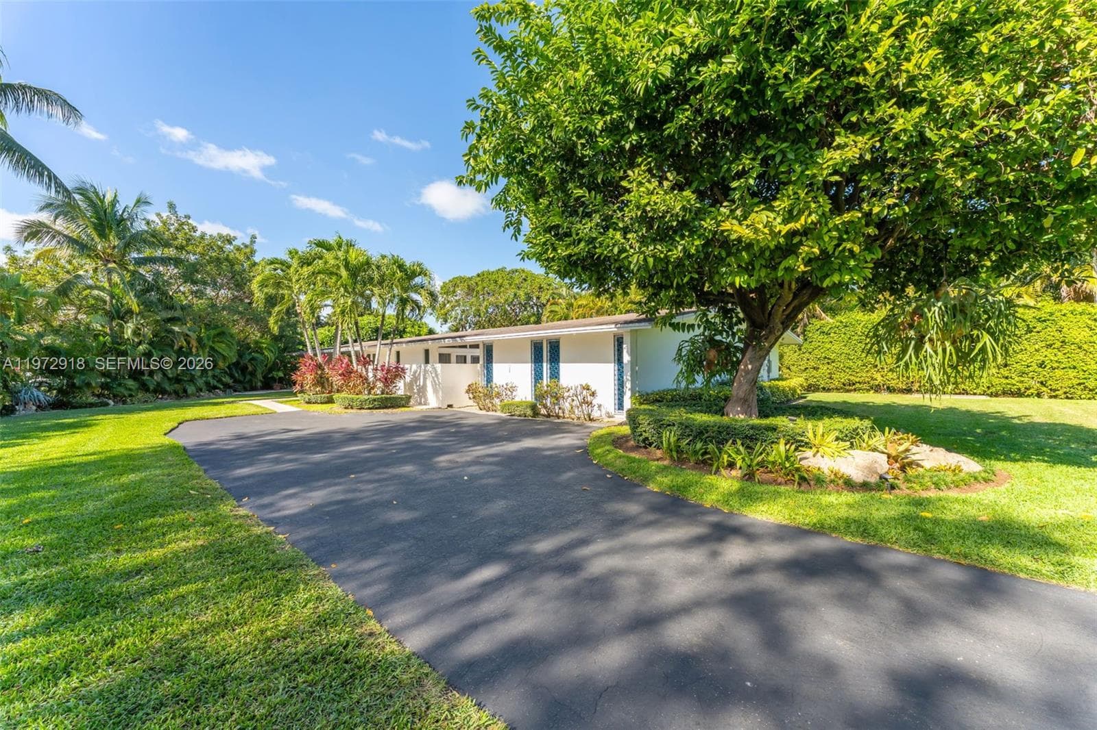 12950 SW 67th Ave, Pinecrest FL 33156 — 6