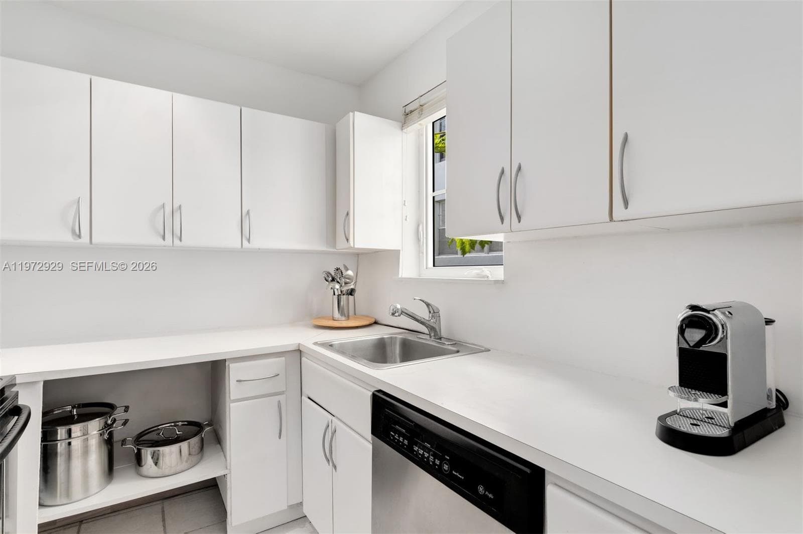 1018 Meridian Ave # 8, Miami Beach FL 33139 — 11