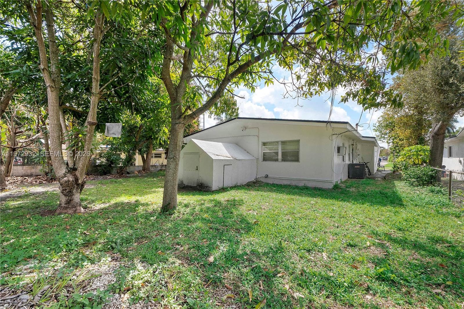 1563 NE 148th St, Miami FL 33161 — 11