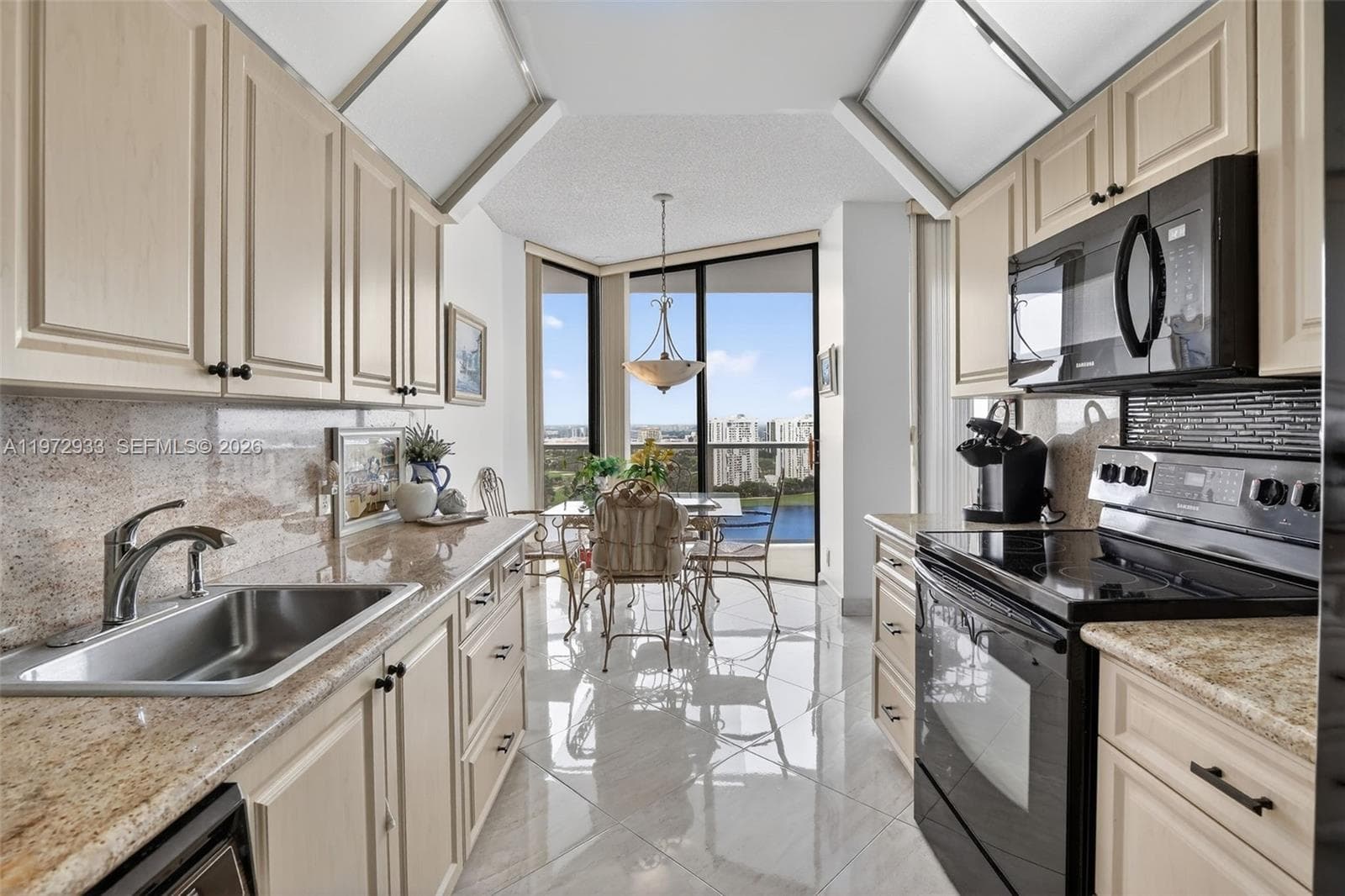 20281 E Country Club Dr # 2403, Aventura FL 33180 — 14