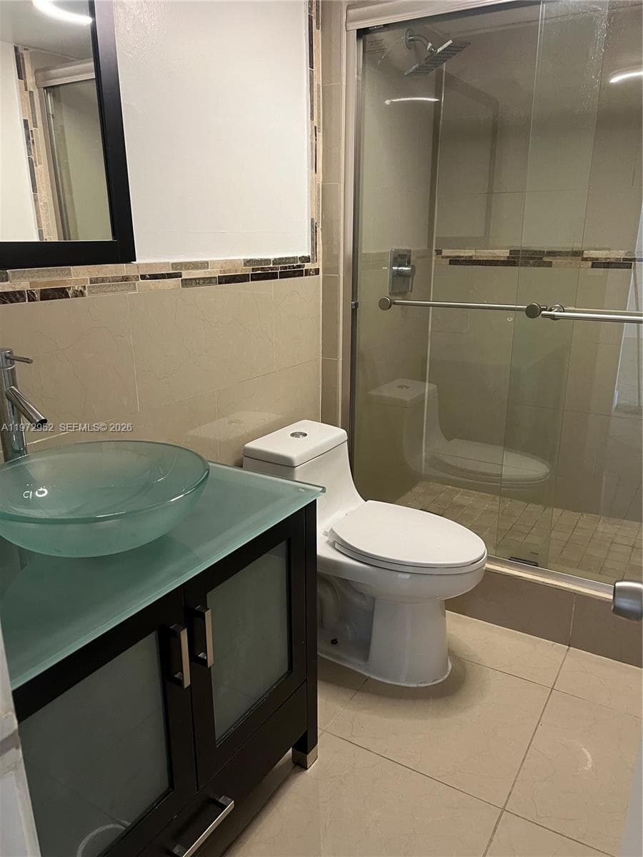 18601 NE 14th Ave # 411, Miami FL 33179 — 6