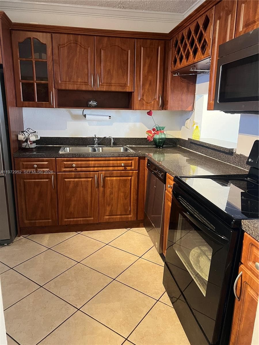 18601 NE 14th Ave # 411, Miami FL 33179 — 7