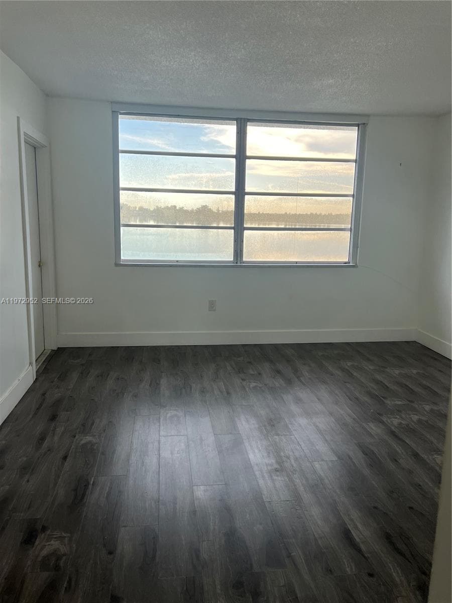 18601 NE 14th Ave # 411, Miami FL 33179 — 3