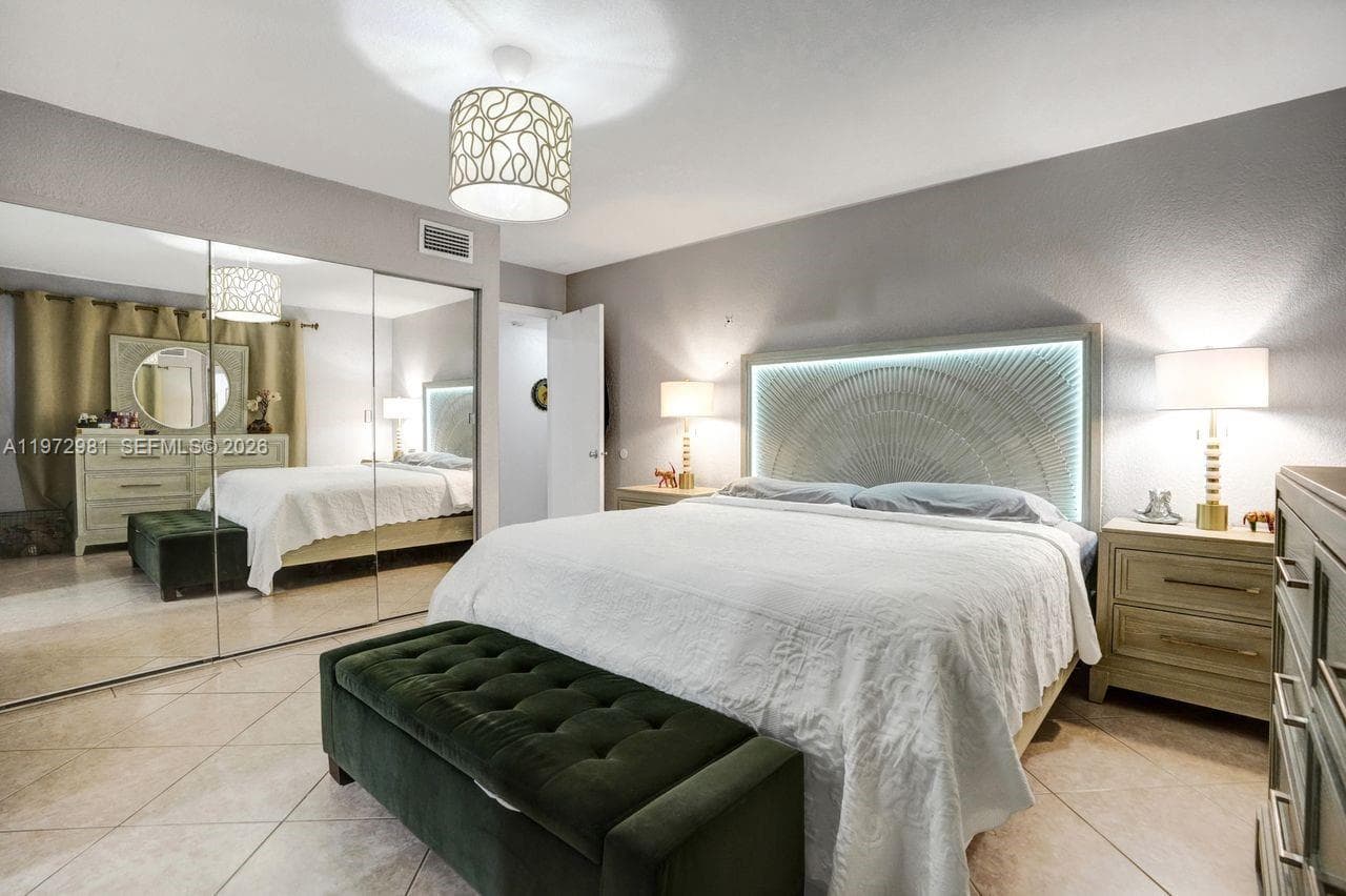 3665 NE 167th St # 208, North Miami Beach FL 33160 — 23
