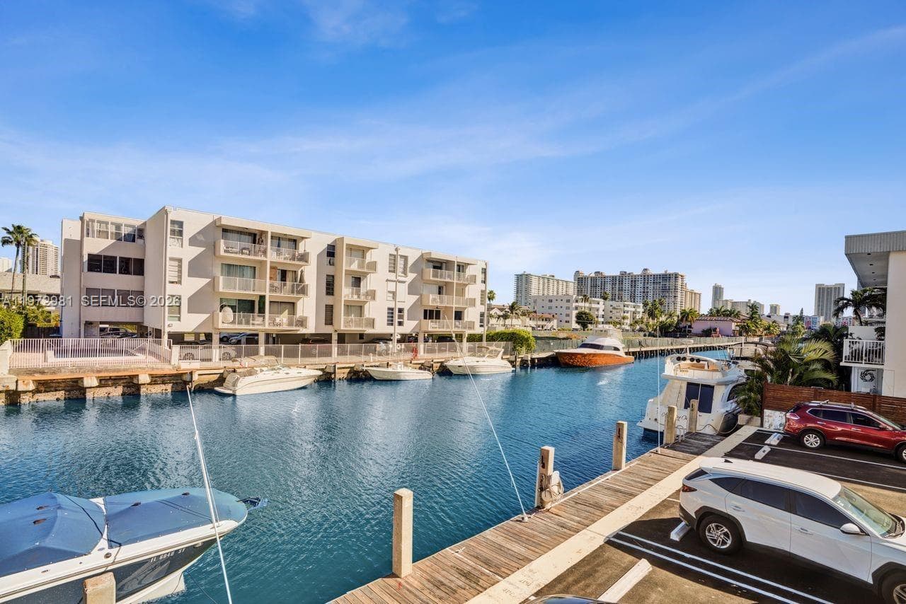 3665 NE 167th St # 208, North Miami Beach FL 33160 — 28